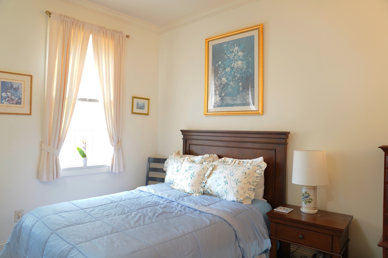 Comfortable residence at John Bertram House of Salem