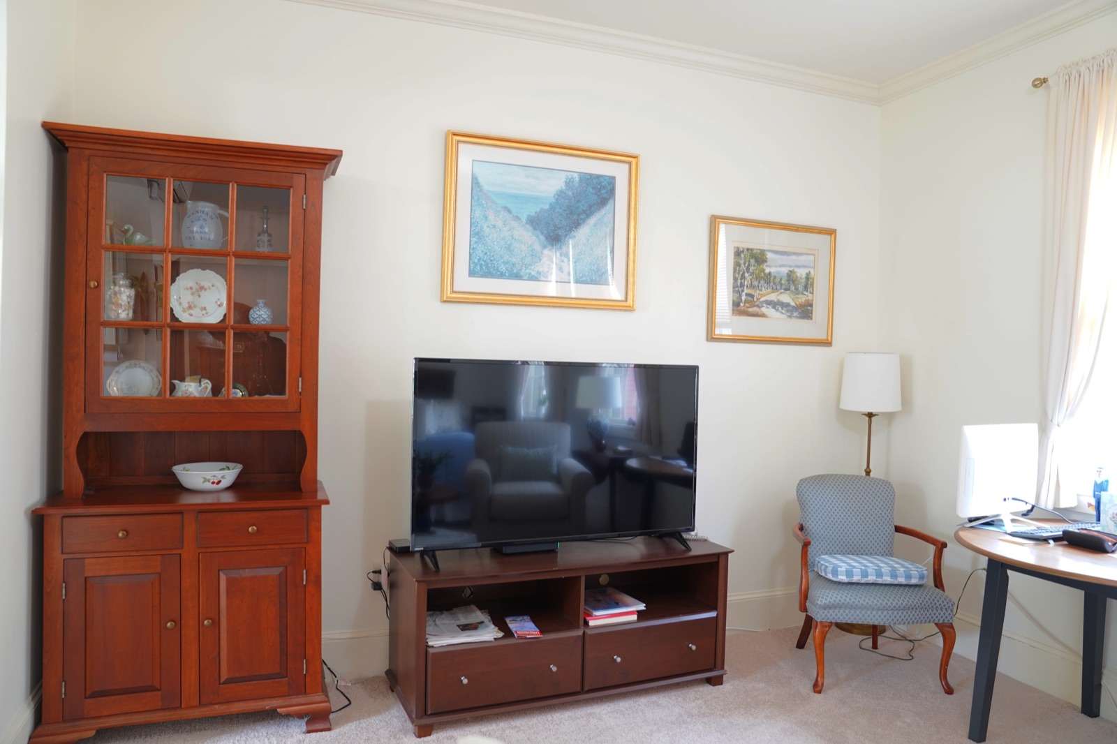 Warm, sunlit residence at John Bertram House of Salem