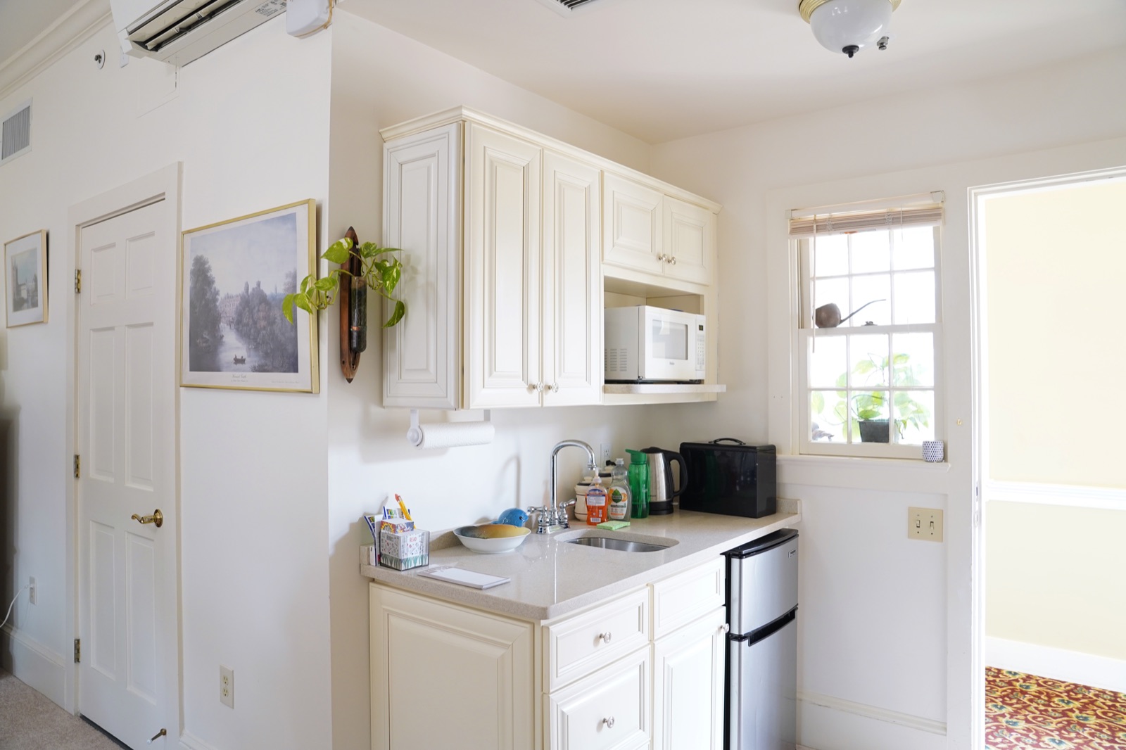 Charming residence at John Bertram House of Salem