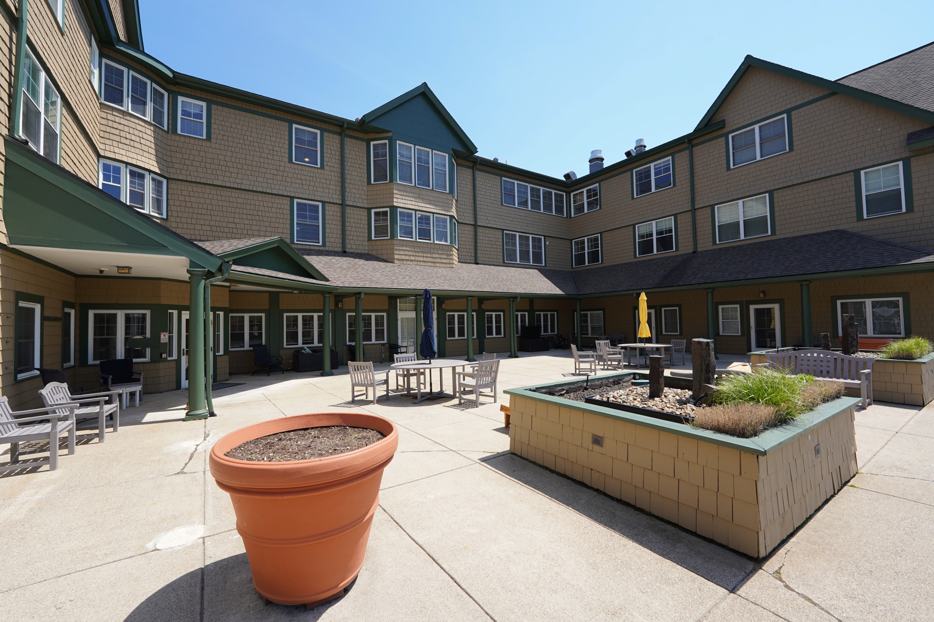 Outdoor courtyard at John Bertram House of Swampscott